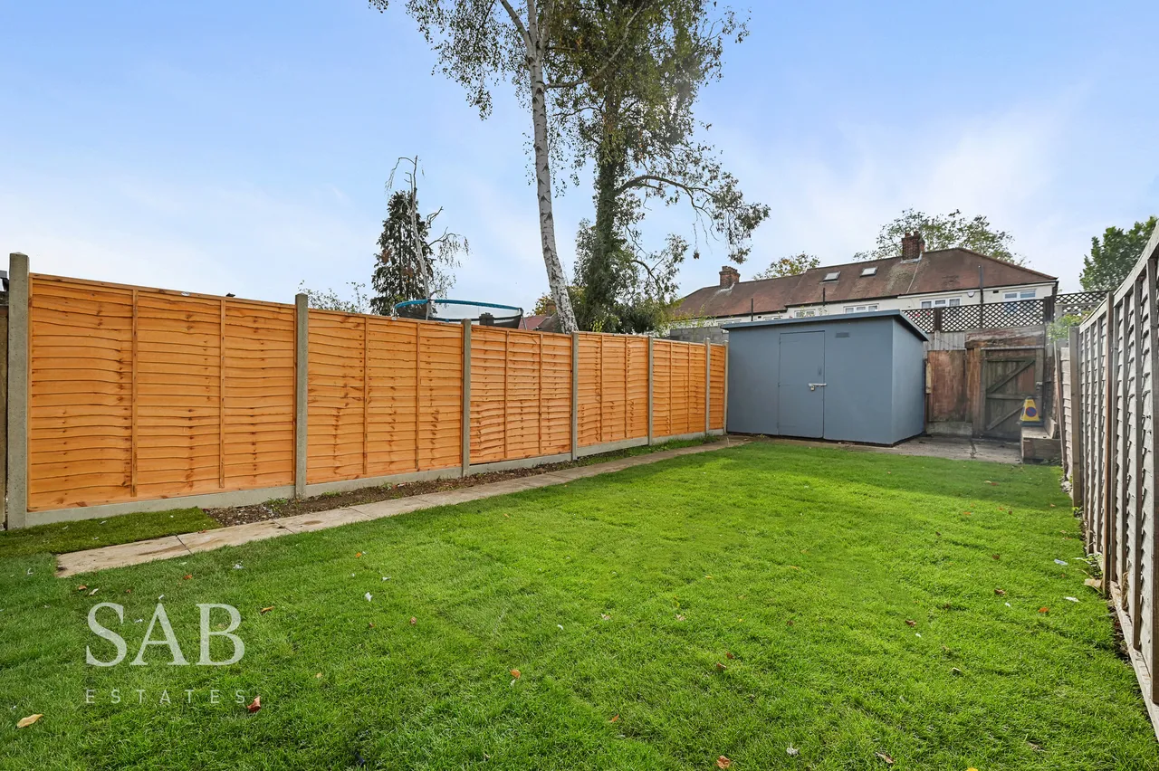 Eastcote Avenue, Greenford, UB6, photo 12