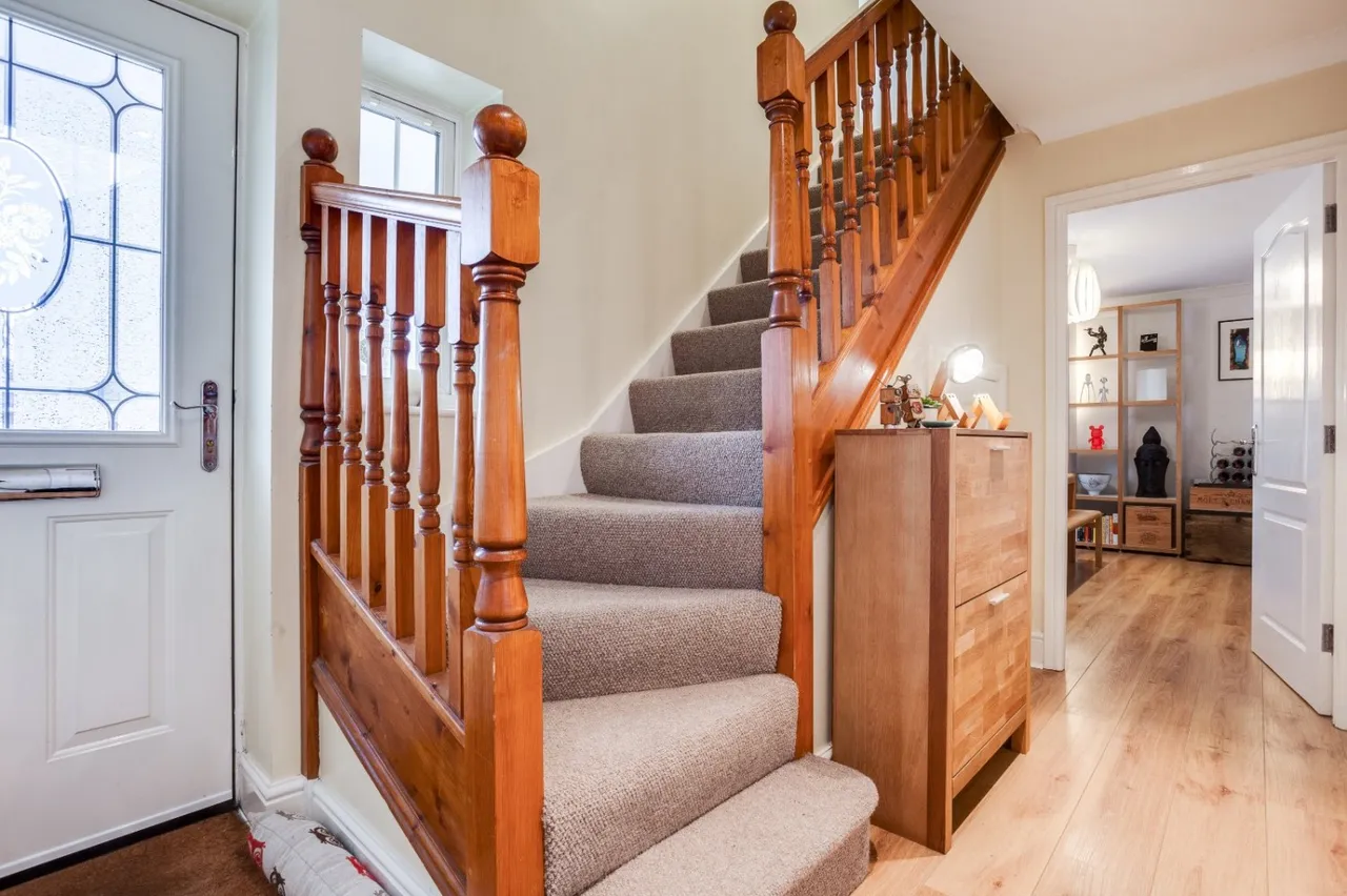 Cuniver Court, Liversedge, WF15, photo 8