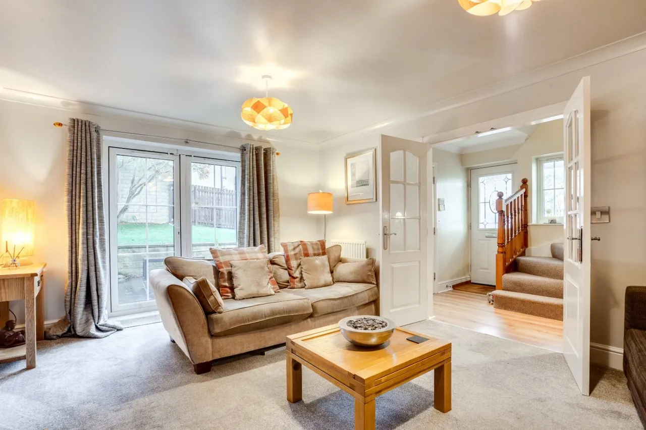 Cuniver Court, Liversedge, WF15, photo 6