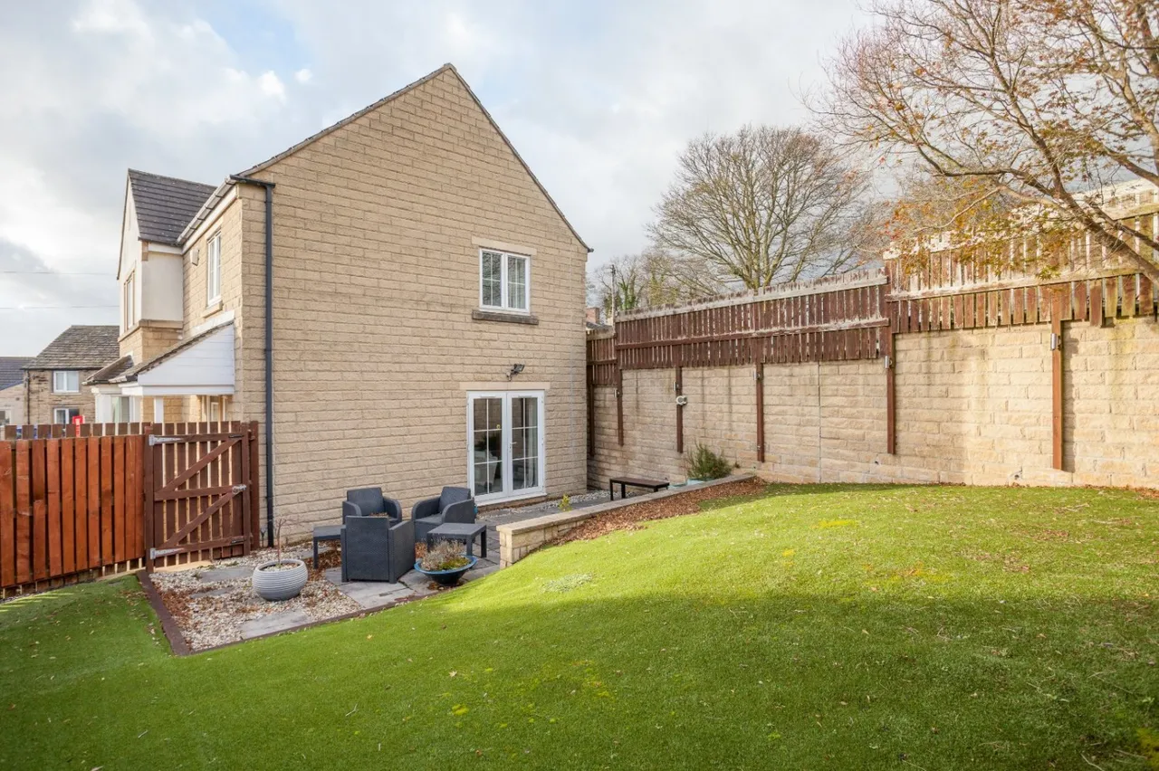 Cuniver Court, Liversedge, WF15, photo 4