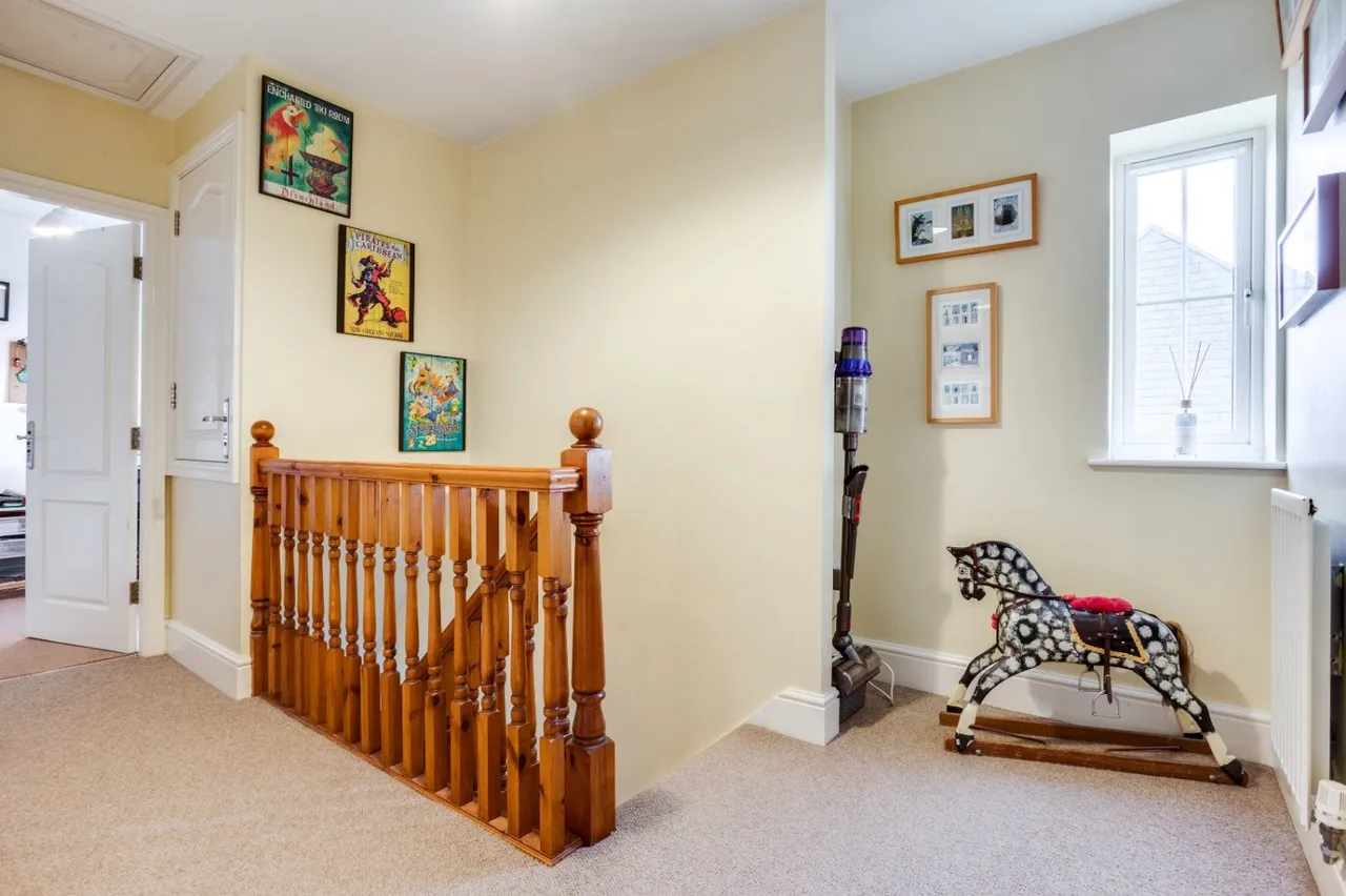 Cuniver Court, Liversedge, WF15, photo 14