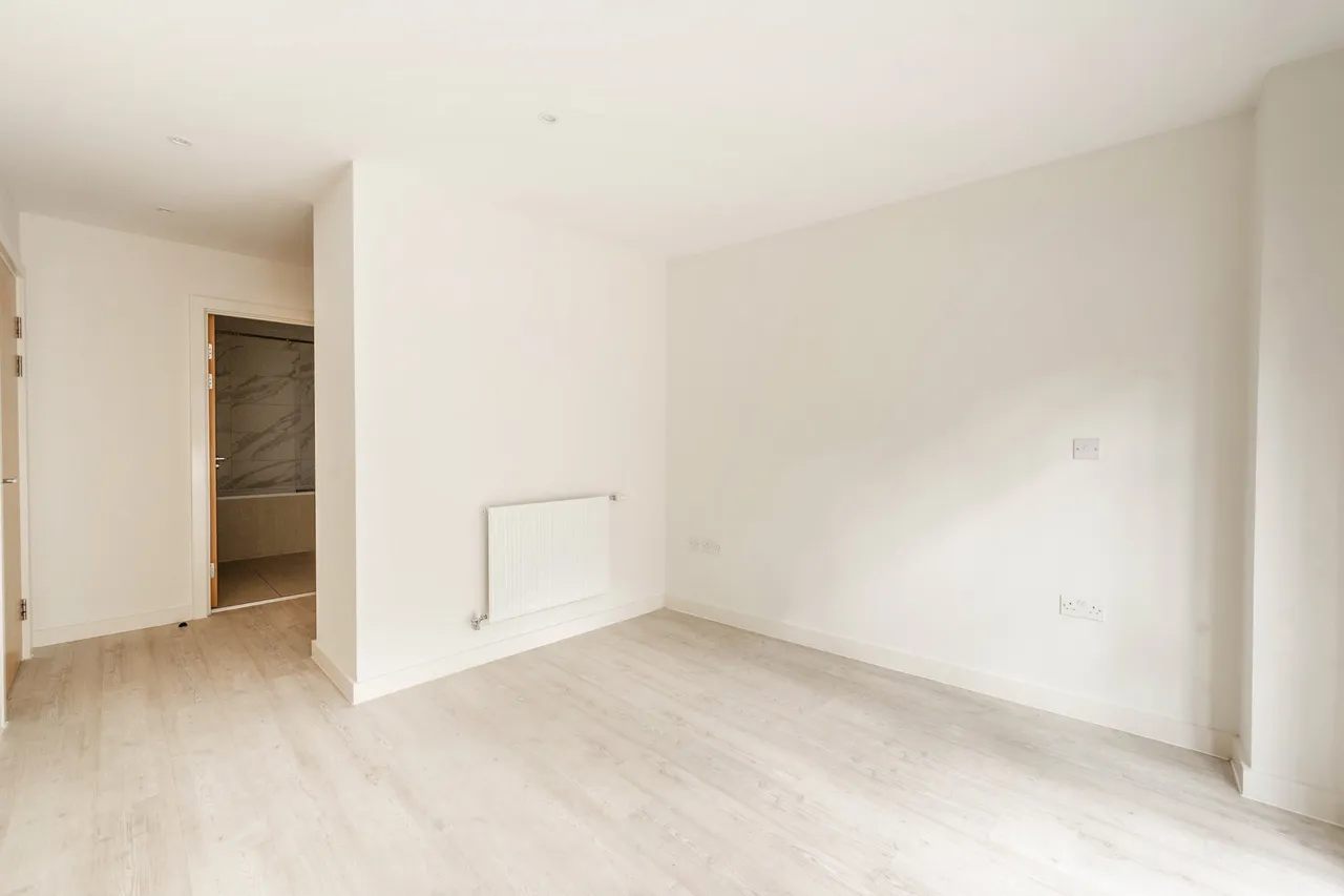 5 Royal Court, Howard Road, Stanmore, photo 5
