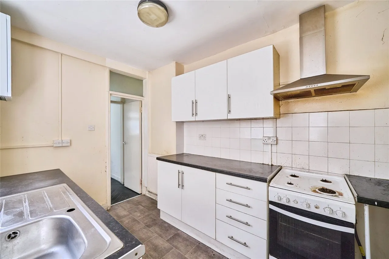 Tennyson Road, London, E15, photo 4
