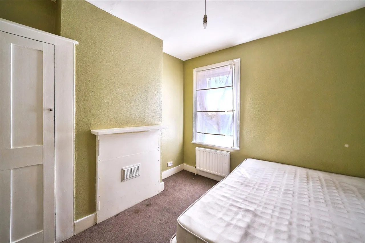 Tennyson Road, London, E15, photo 8