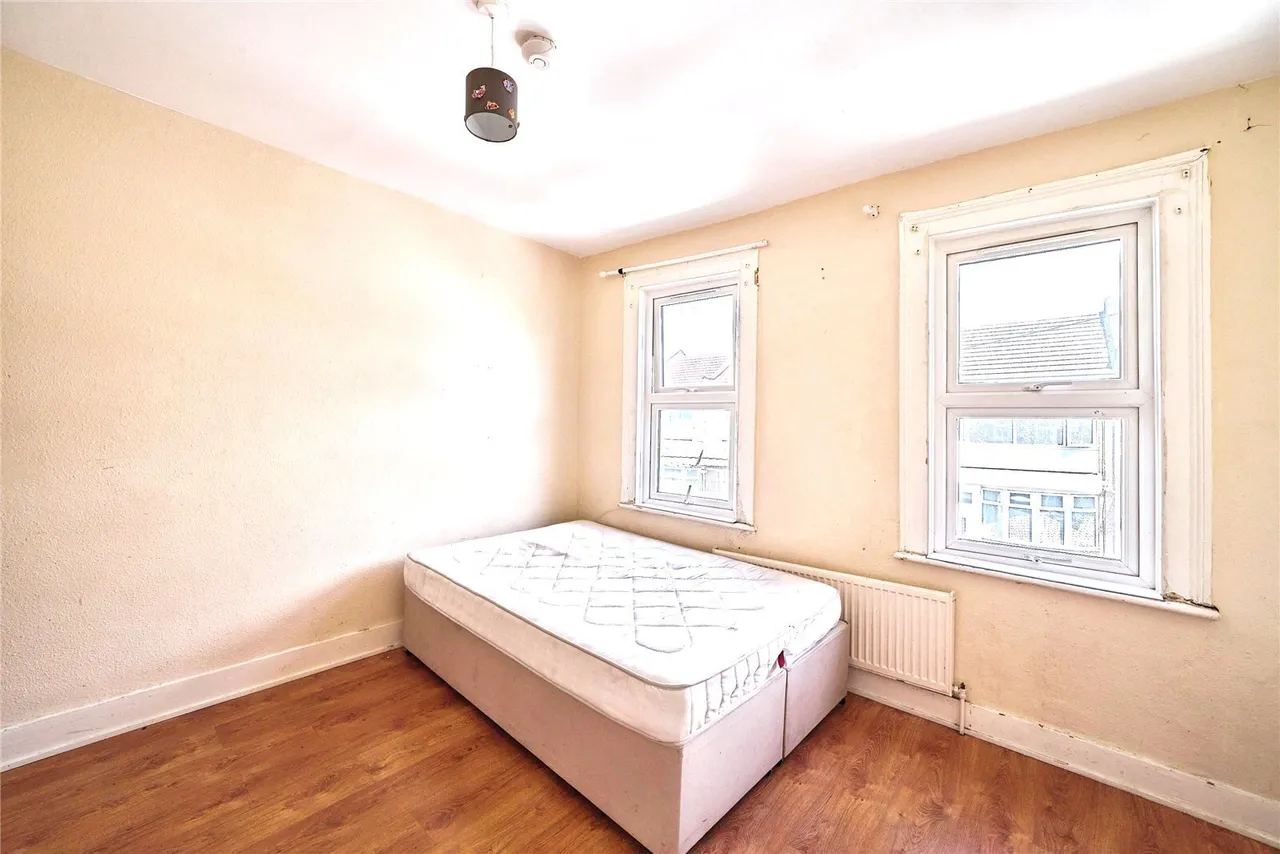 Tennyson Road, London, E15, photo 7
