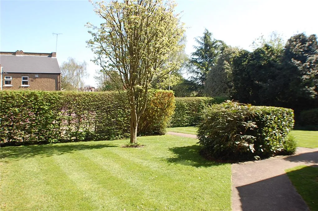 Hadrian Court, Hertfordshire, Hadley Road, EN5 5HQ, photo 7