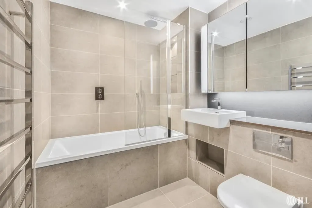Ponton Road, London, SW11, photo 5