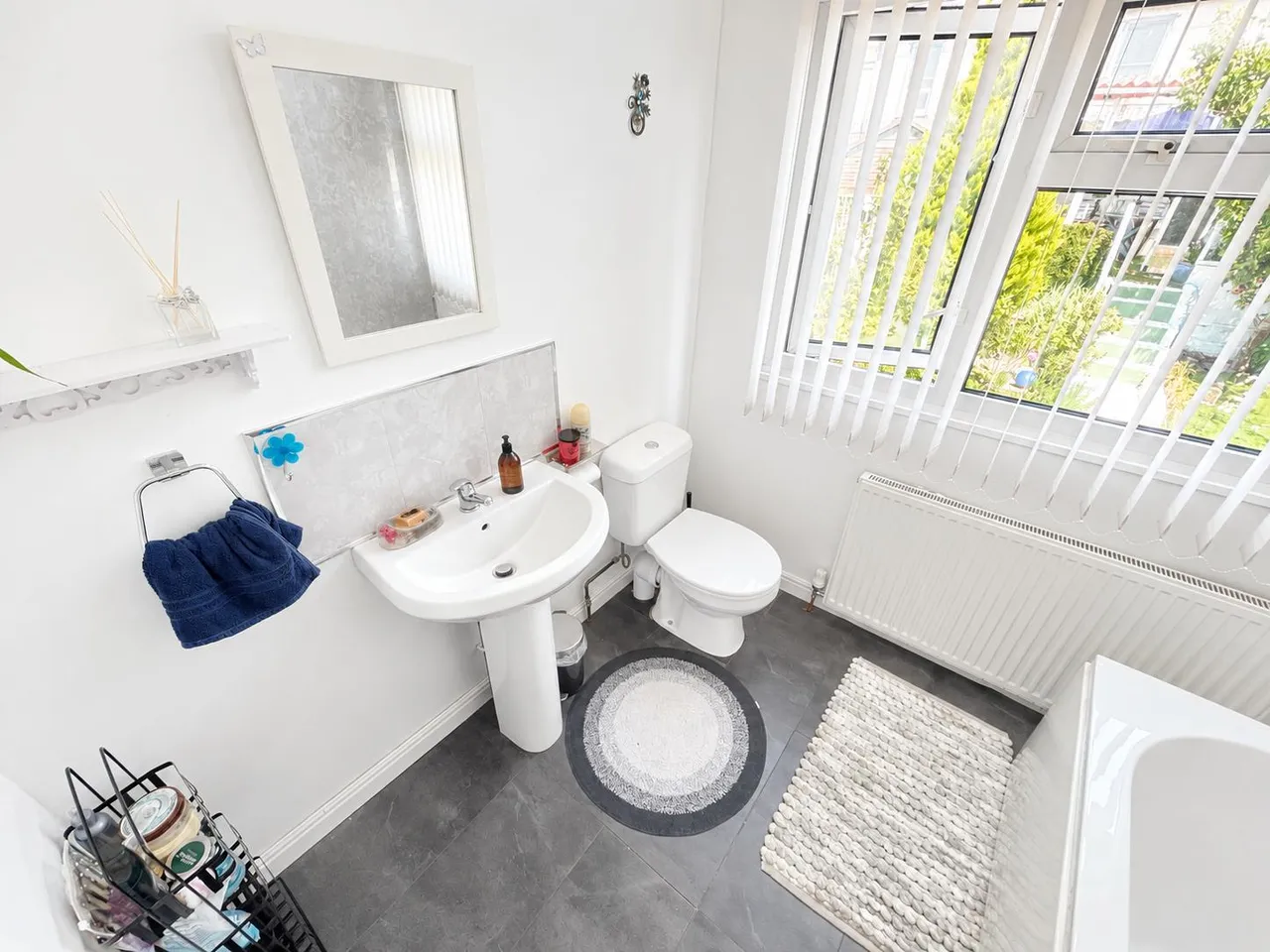 Brithweunydd Road, Tonypandy, CF40, photo 15
