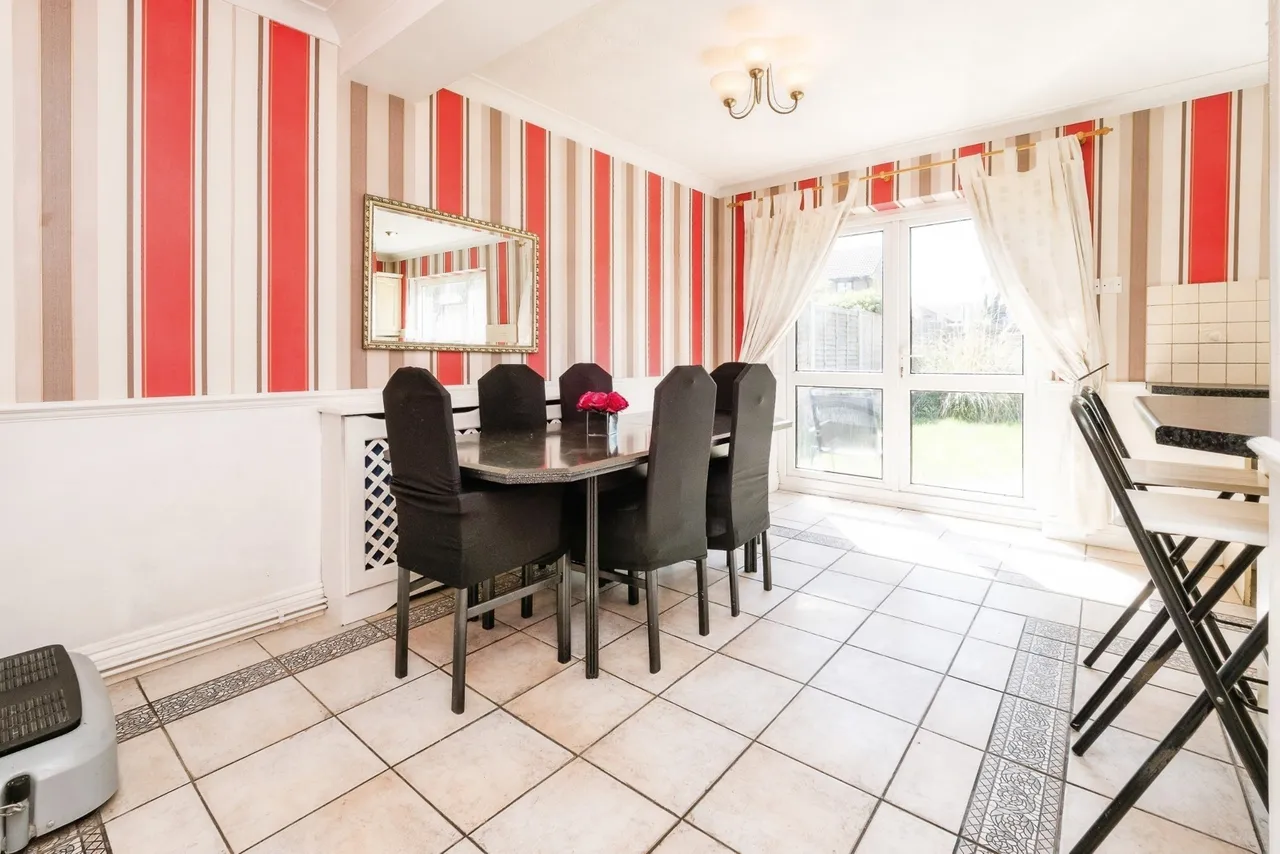 Mungo Park Road, South Hornchurch, RM13, photo 6