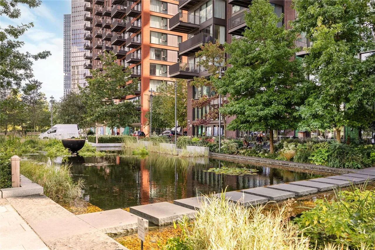 Viaduct Gardens, London, SW11, photo 13