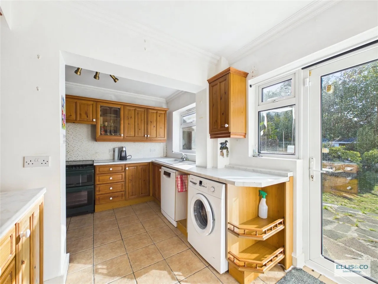 Kenmore Avenue, Kenton, HA3, photo 12