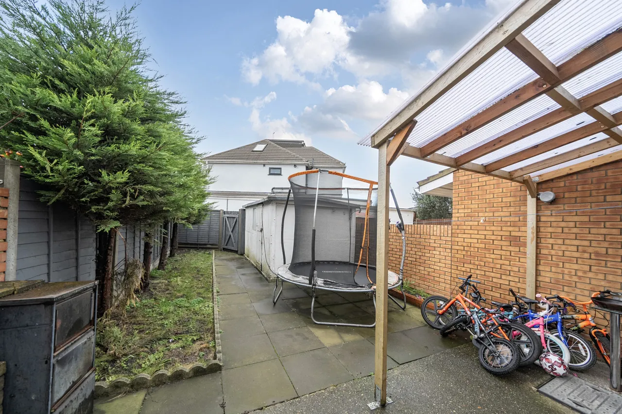 D'arcy Drive, Harrow, HA3, photo 4