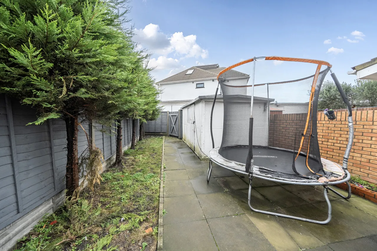 D'arcy Drive, Harrow, HA3, photo 8