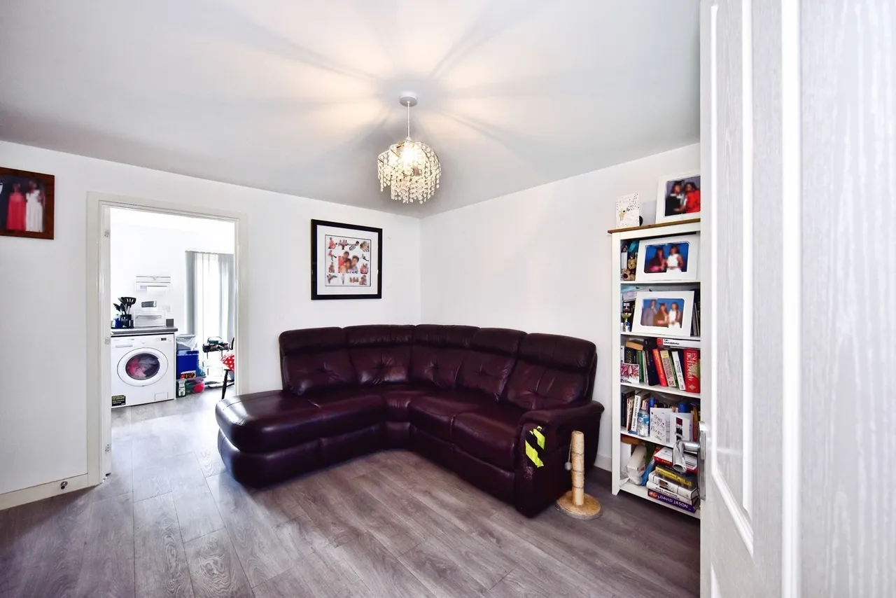 Heath Wood Drive, MAIDSTONE, Kent, ME14, photo 4