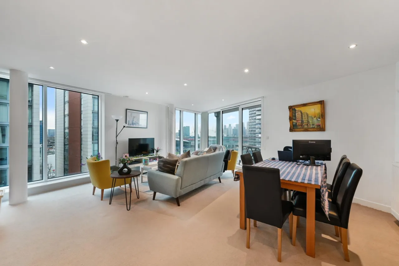 Ross Apartments, Capital East, E16, photo 10