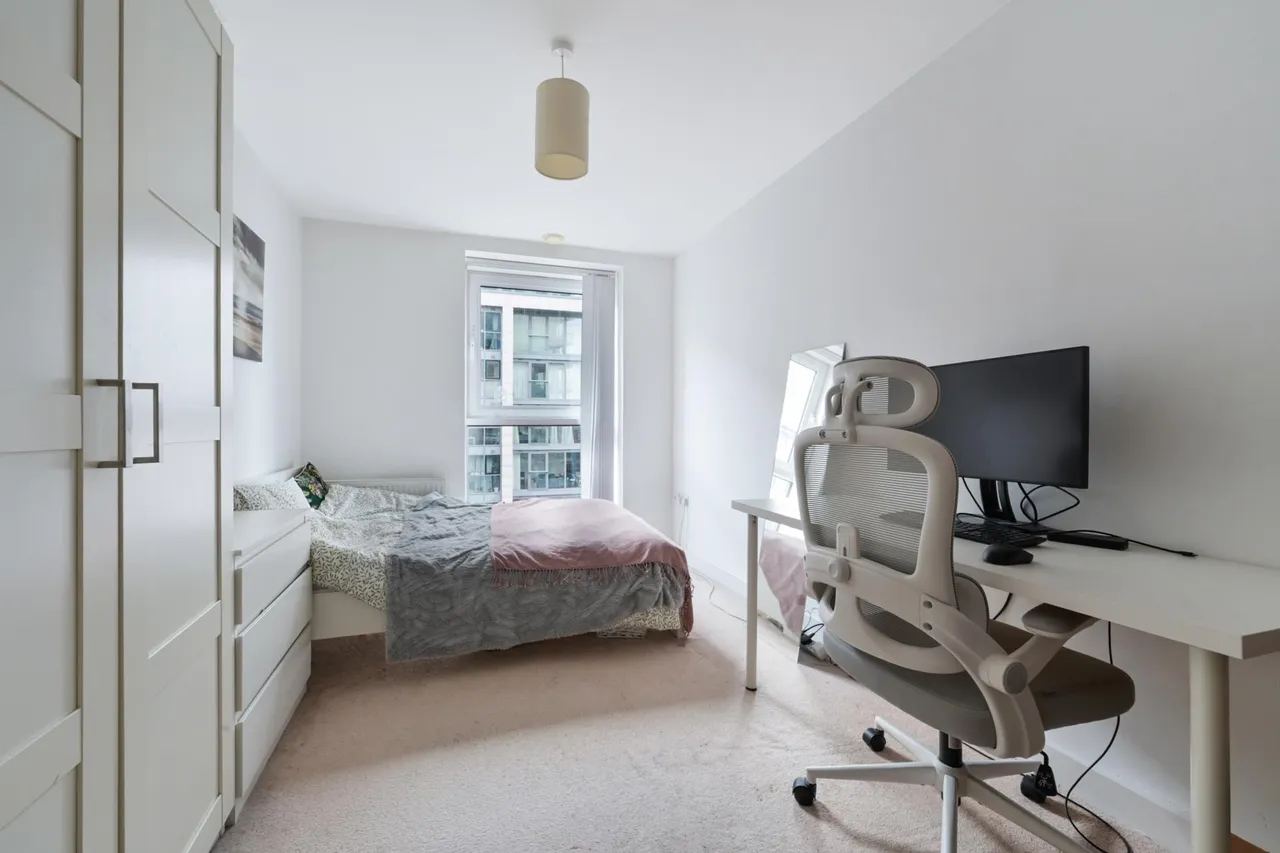 Ross Apartments, Capital East, E16, photo 4
