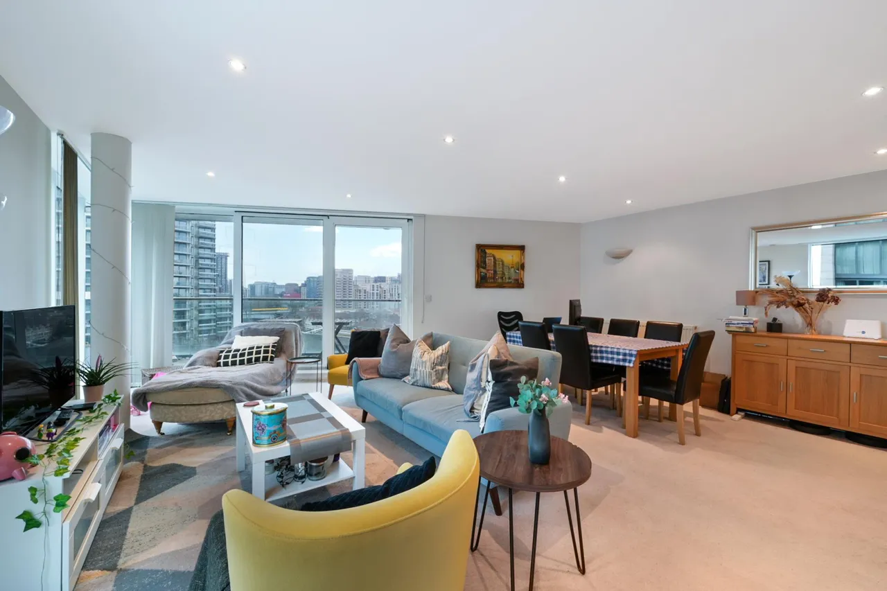 Ross Apartments, Capital East, E16, photo 8