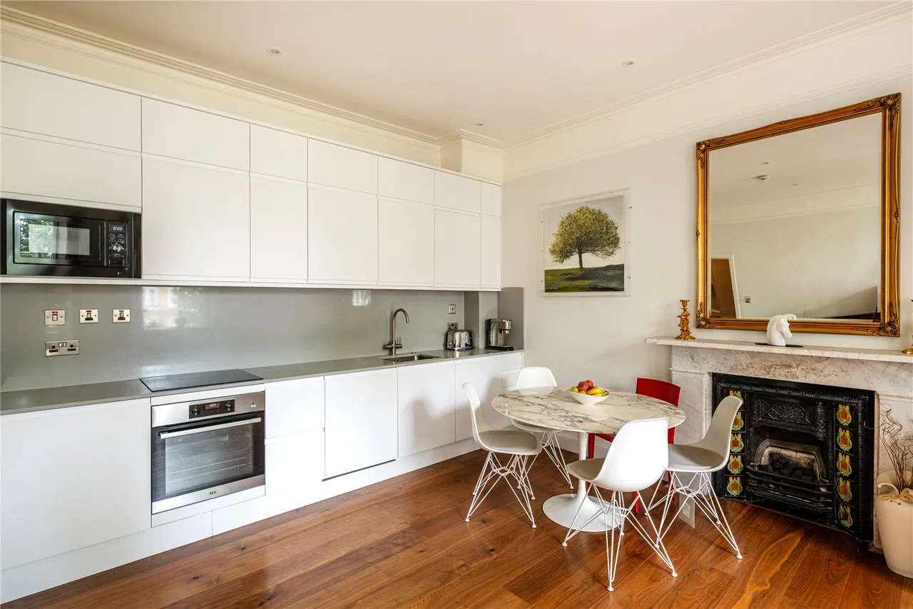 Lexham Gardens, Kensington, W8, photo 2