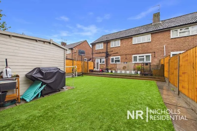 Bridge Road, Chessington, KT9, photo 12
