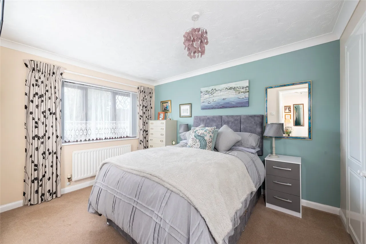 St Johns Drive, Stone, HP17, photo 11