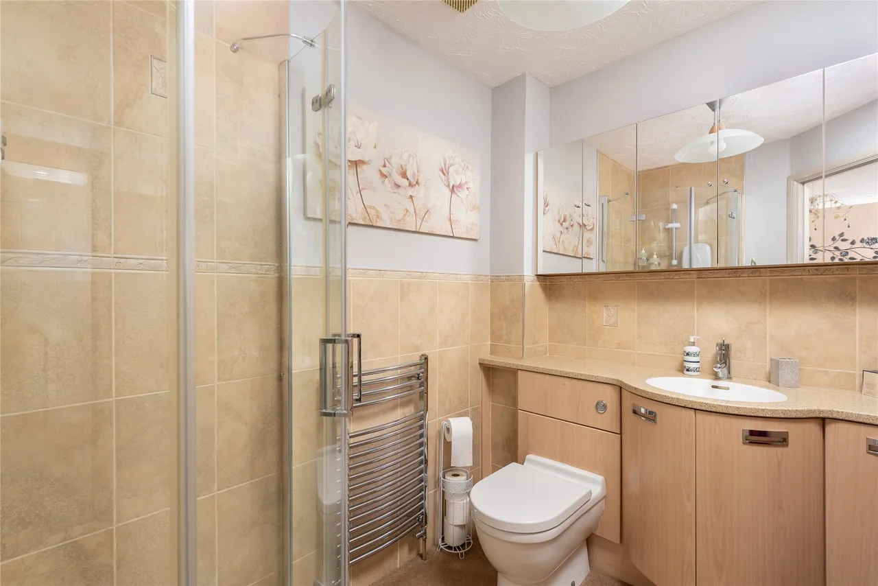 St Johns Drive, Stone, HP17, photo 12