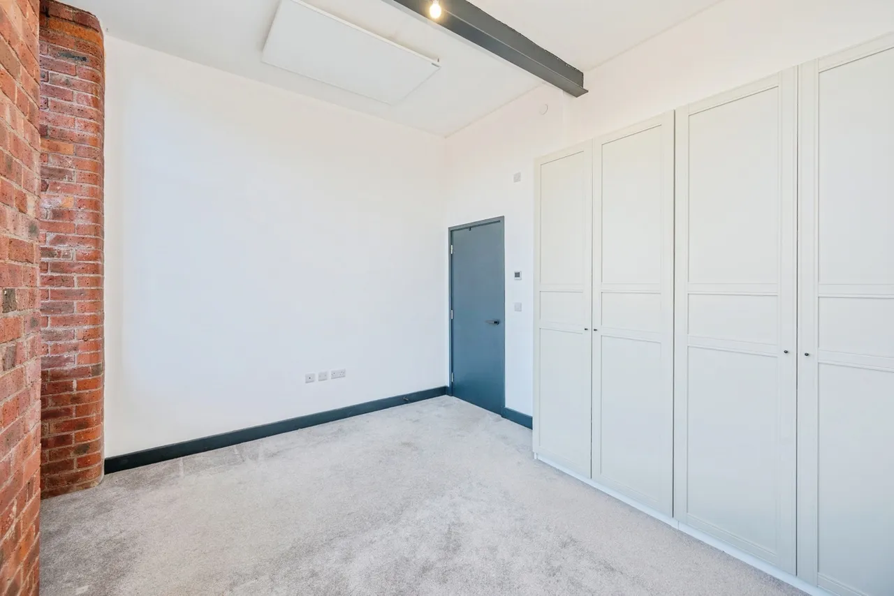 Tolson Court, Fazeley, Tamworth, Staffordshire, B78, photo 12