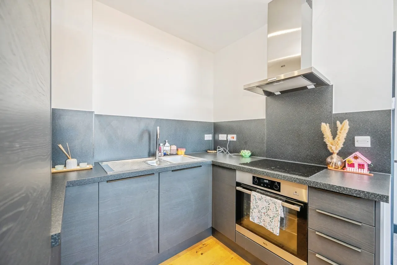 Tolson Court, Fazeley, Tamworth, Staffordshire, B78, photo 6