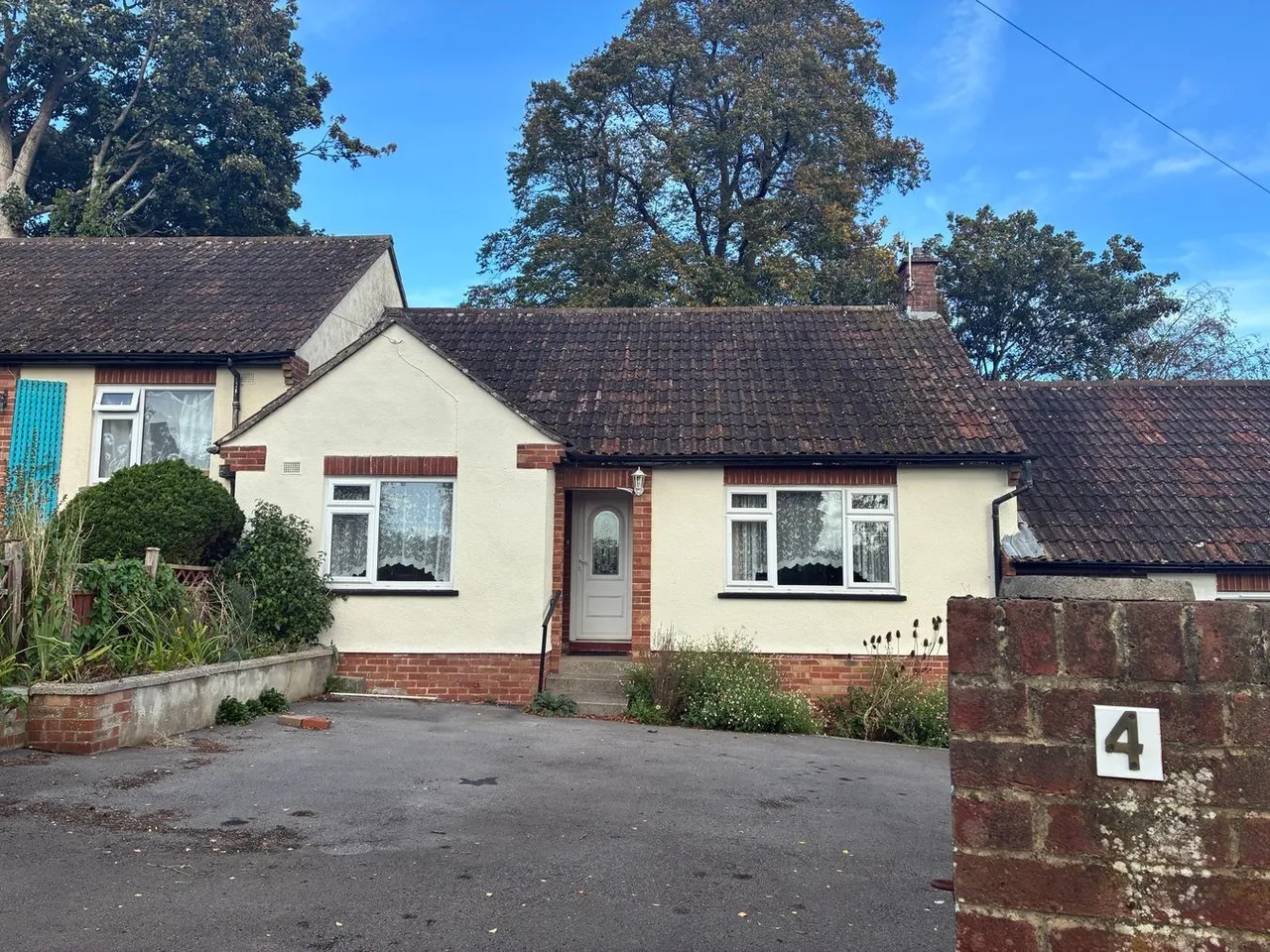 2 bed house for sale, Churchill Close, Wells, BA5