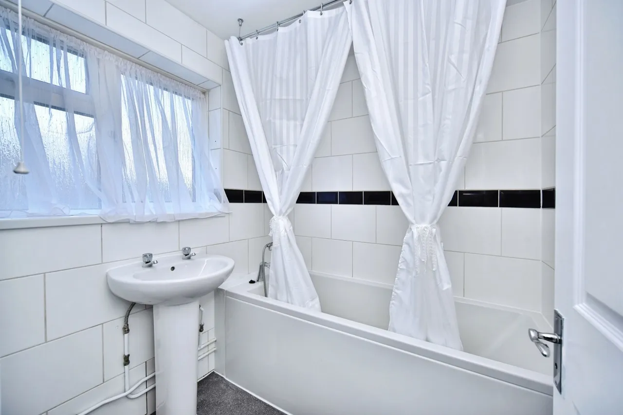 Highland Road, MAIDSTONE, Kent, ME15, photo 13