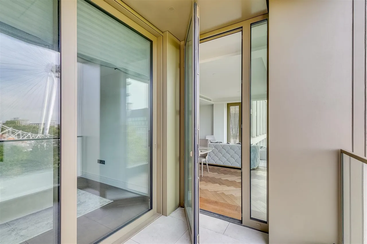 Belvedere Road, London SE1 7AF, photo 17
