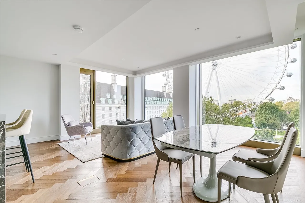 Belvedere Road, London SE1 7AF, photo 2