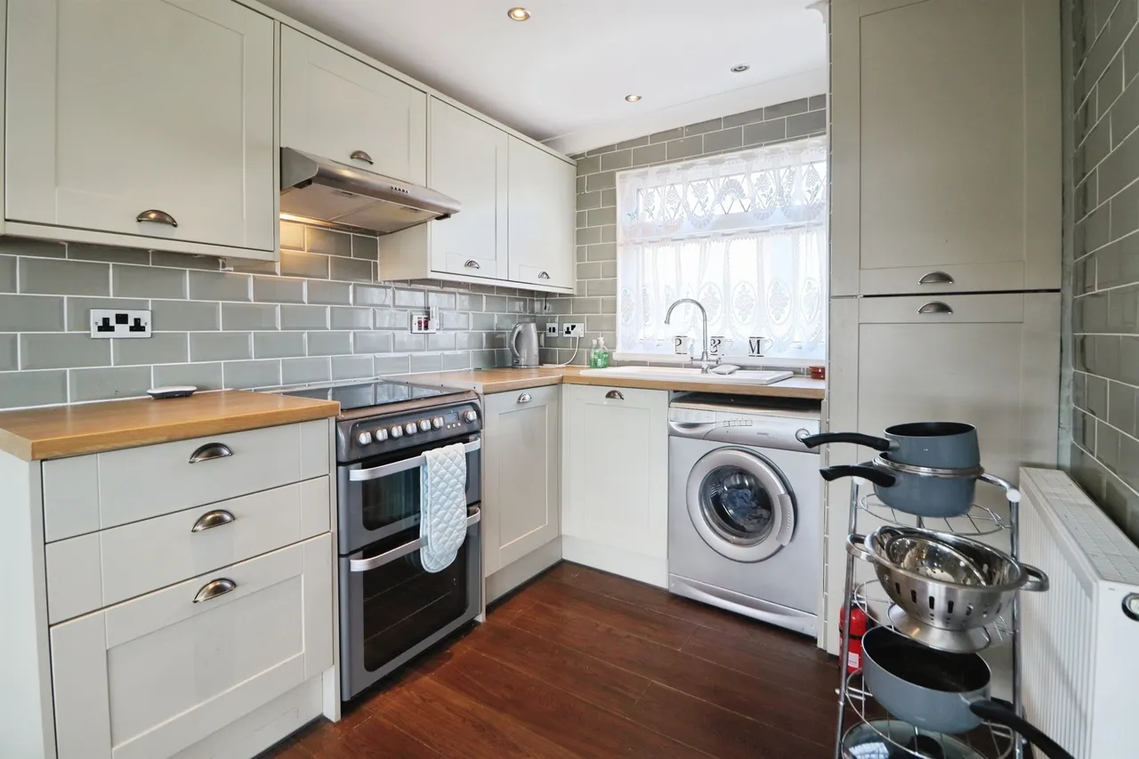 Fort Road, Penarth, CF64, photo 8