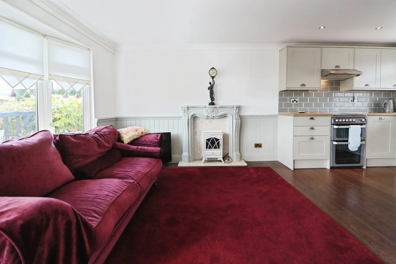 Fort Road, Penarth, CF64, photo 6