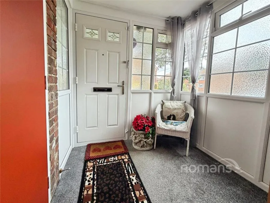 Old Pond Close, Camberley, GU15, photo 12