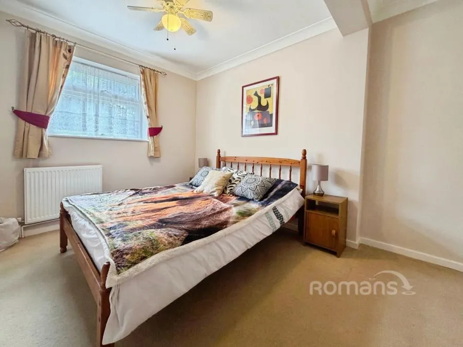 Old Pond Close, Camberley, GU15, photo 7