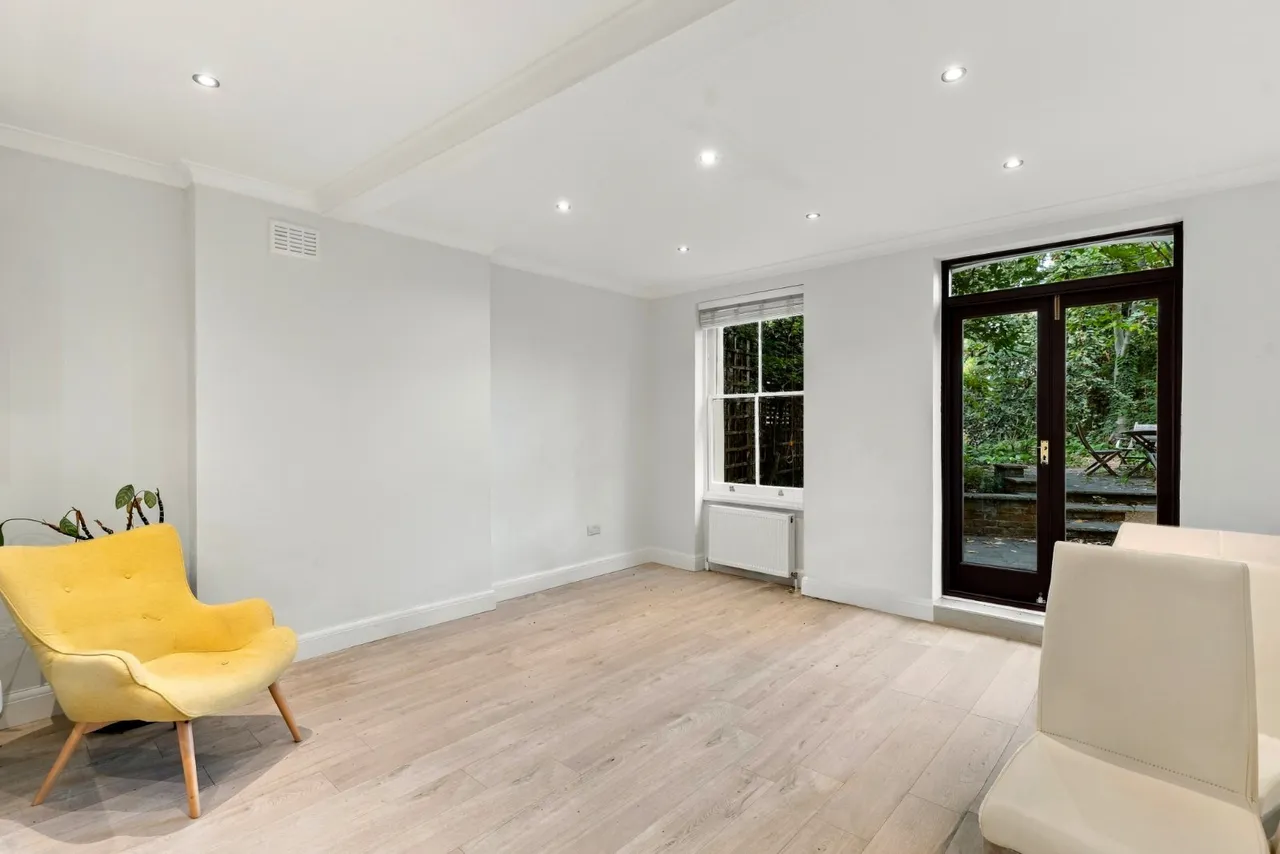 2 bed flat to rent, Elgin Crescent, Notting Hill, W11