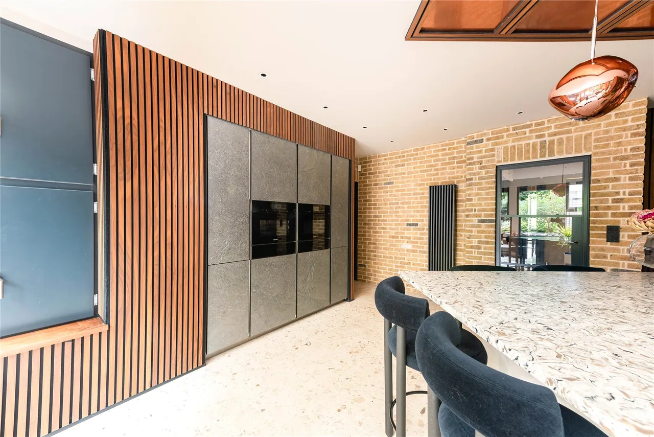 Landsborough Gate, Willen, MK15, photo 8