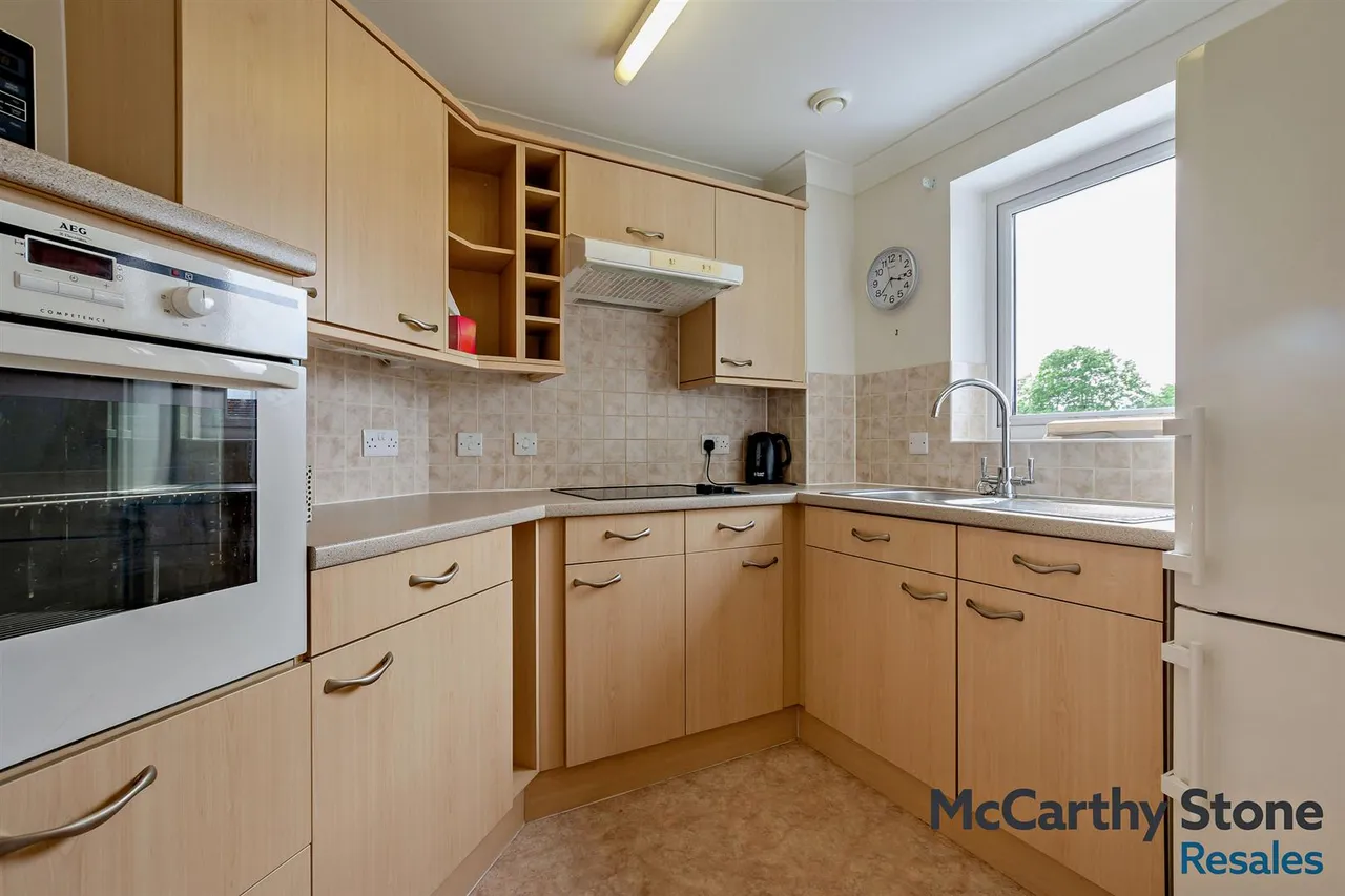 Grange Road, Uckfield, TN22, photo 5