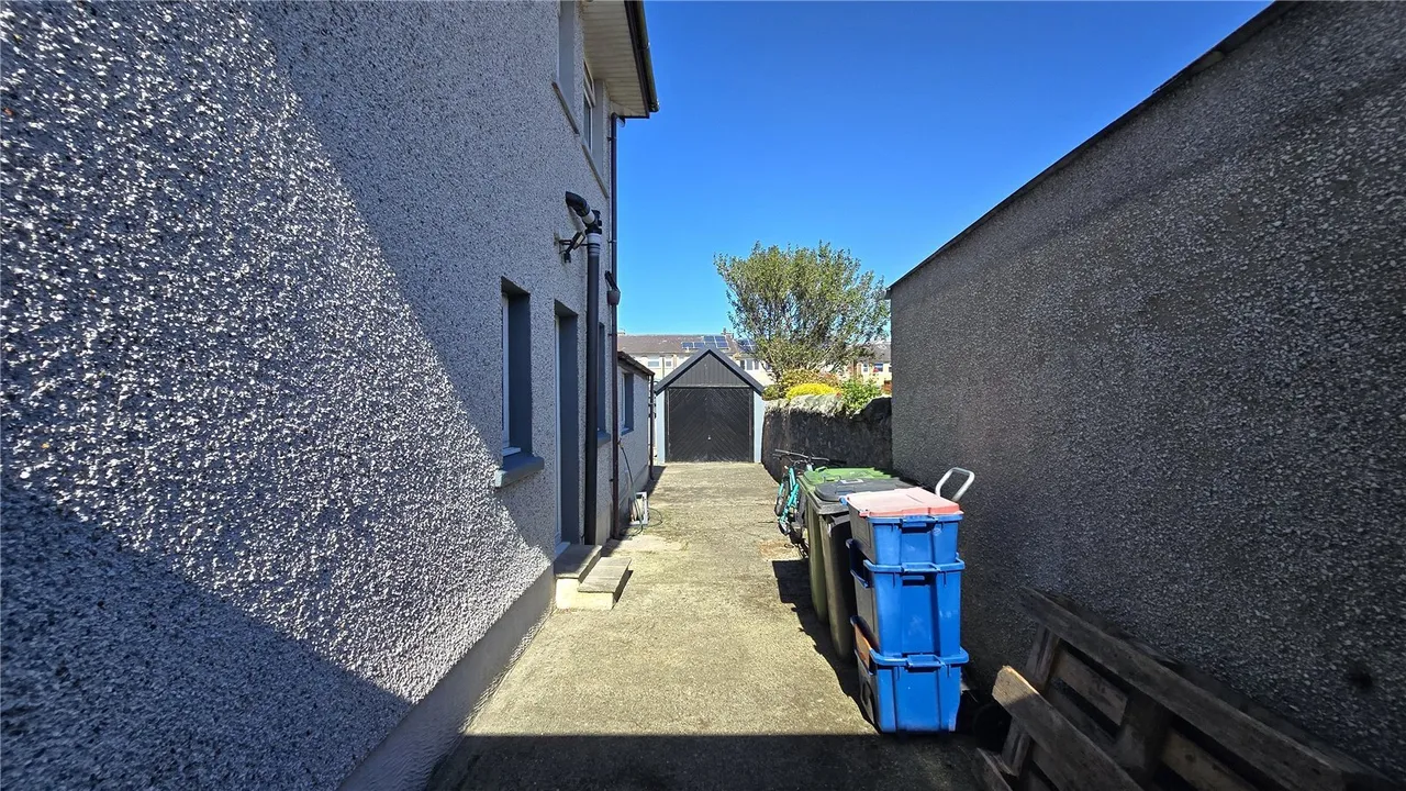 Llanfawr Road, Holyhead, LL65, photo 12