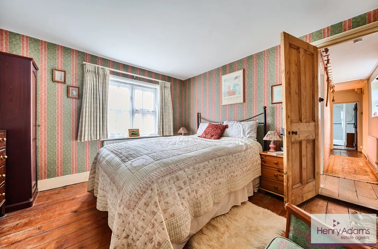 London Road, Rake, GU33, photo 11
