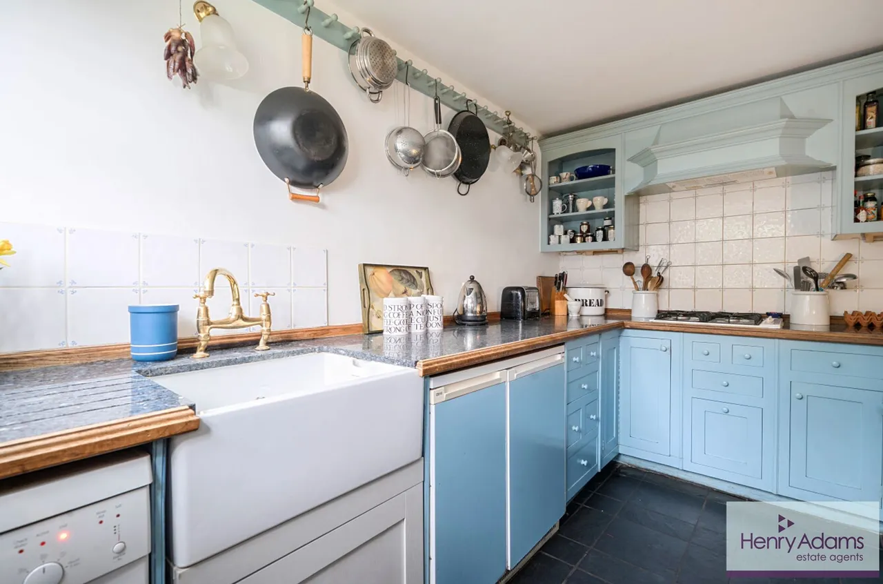 London Road, Rake, GU33, photo 10