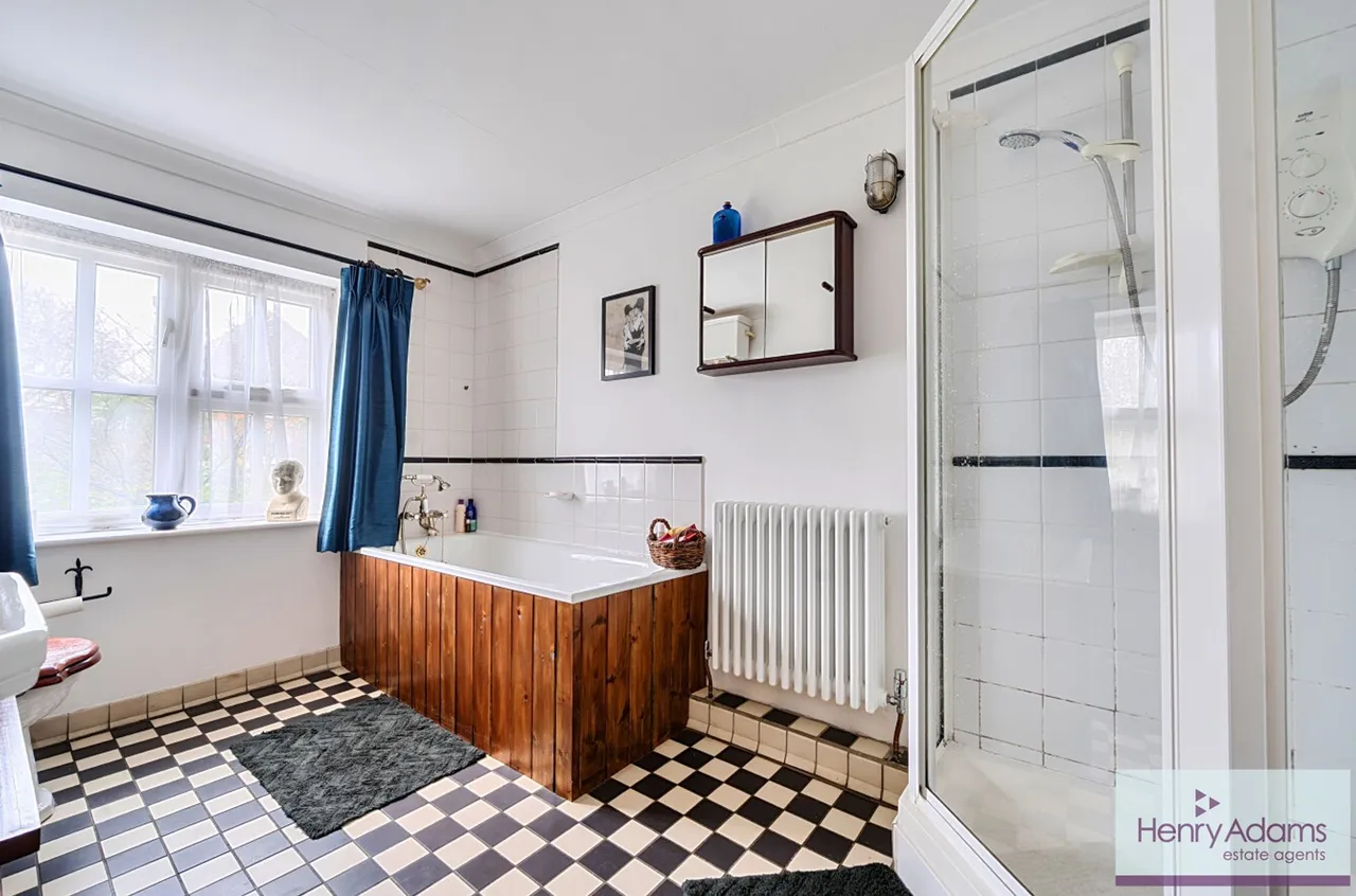 London Road, Rake, GU33, photo 15