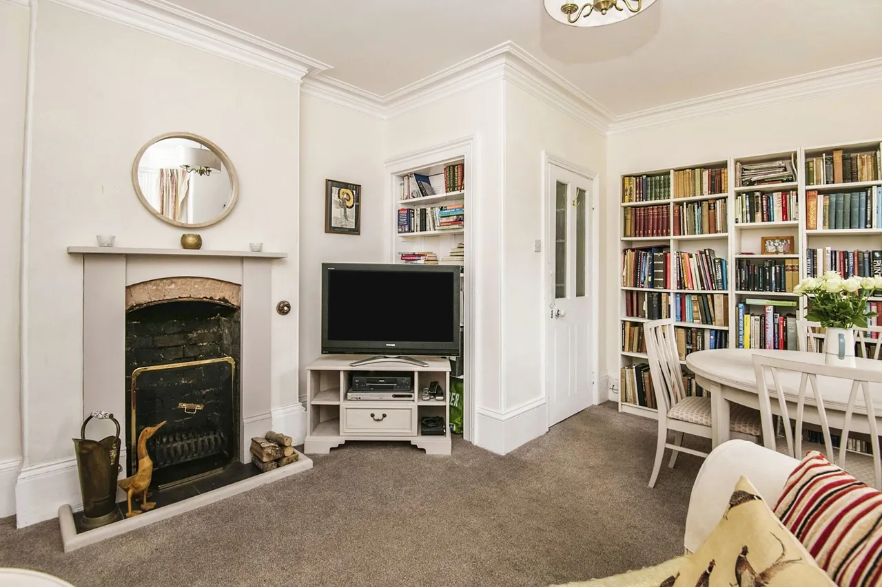 The Avenue, Tiverton, EX16, photo 13