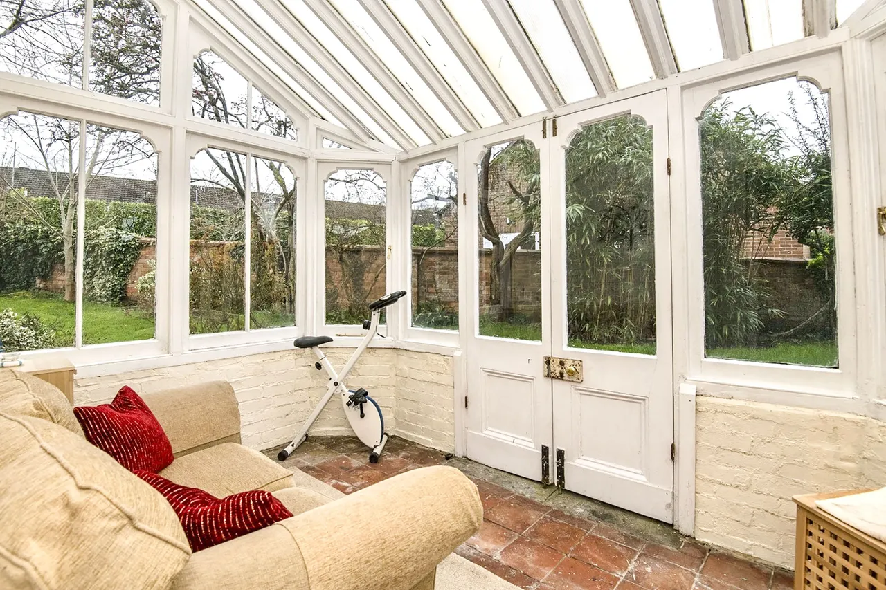 The Avenue, Tiverton, EX16, photo 3