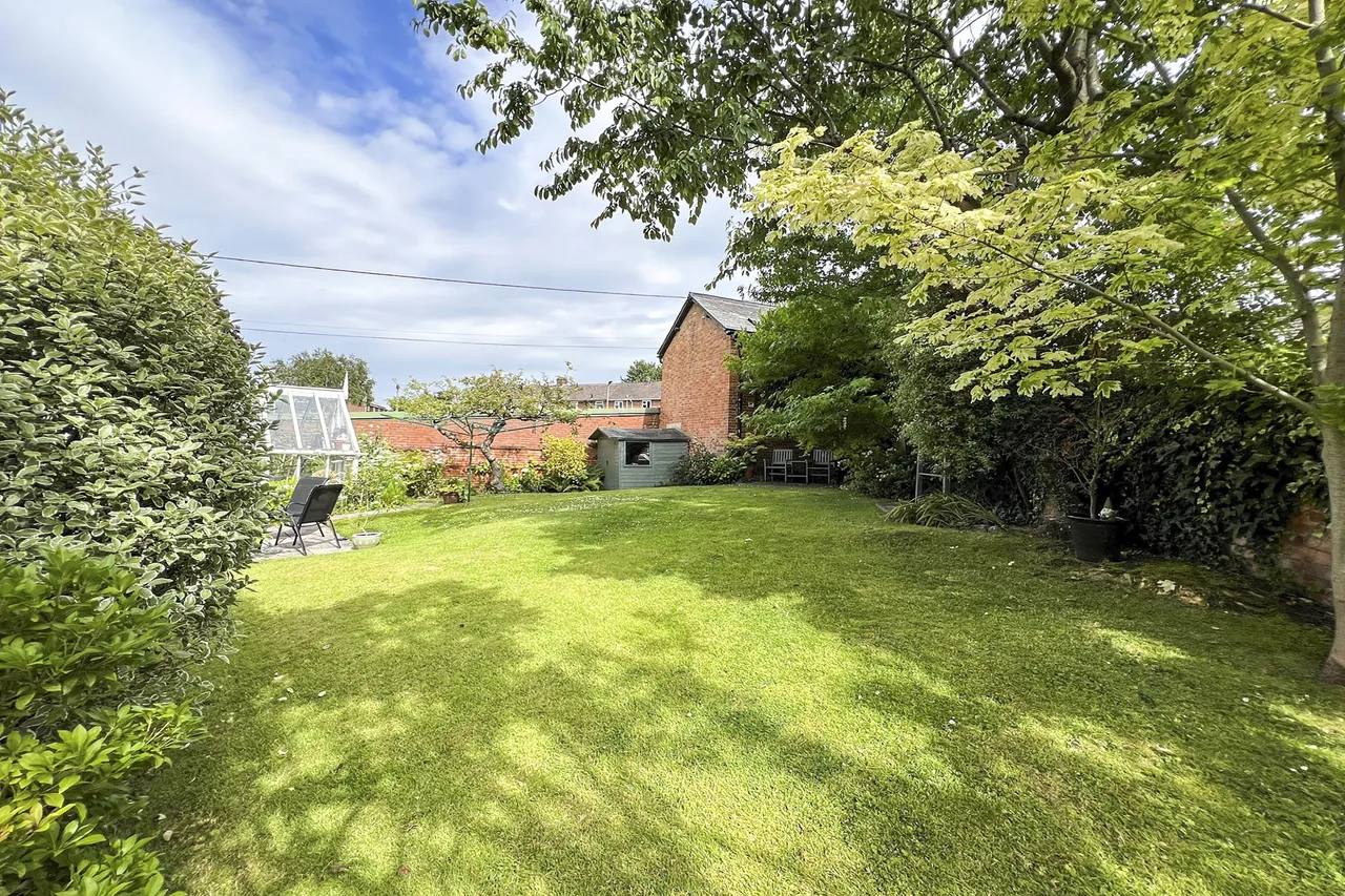 The Avenue, Tiverton, EX16, photo 12