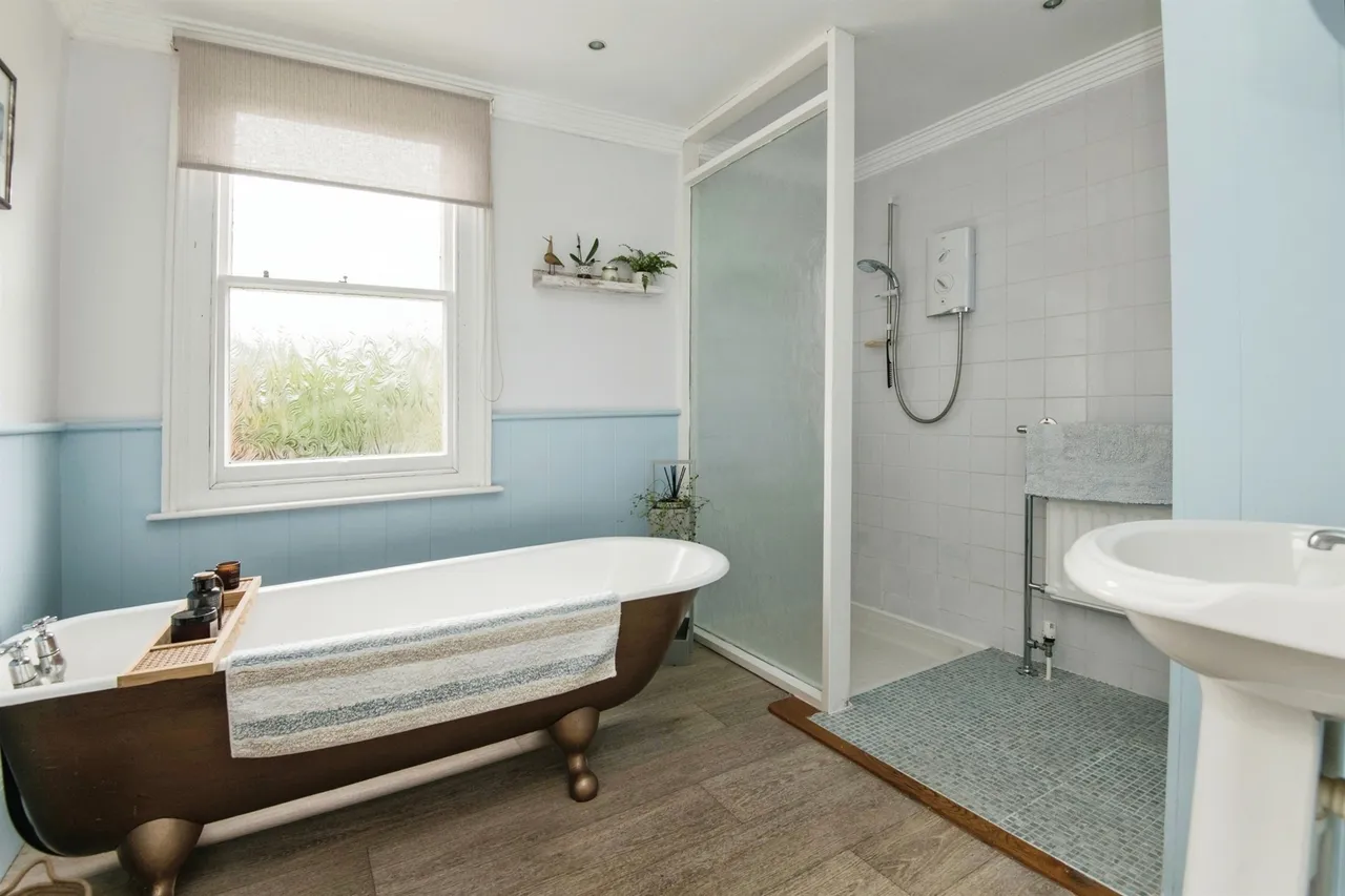 The Avenue, Tiverton, EX16, photo 16