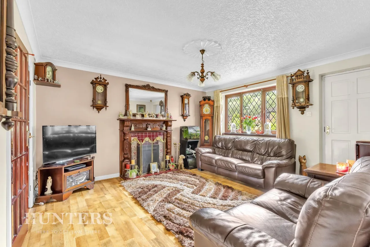 Shore Road, Shore, OL15, photo 5
