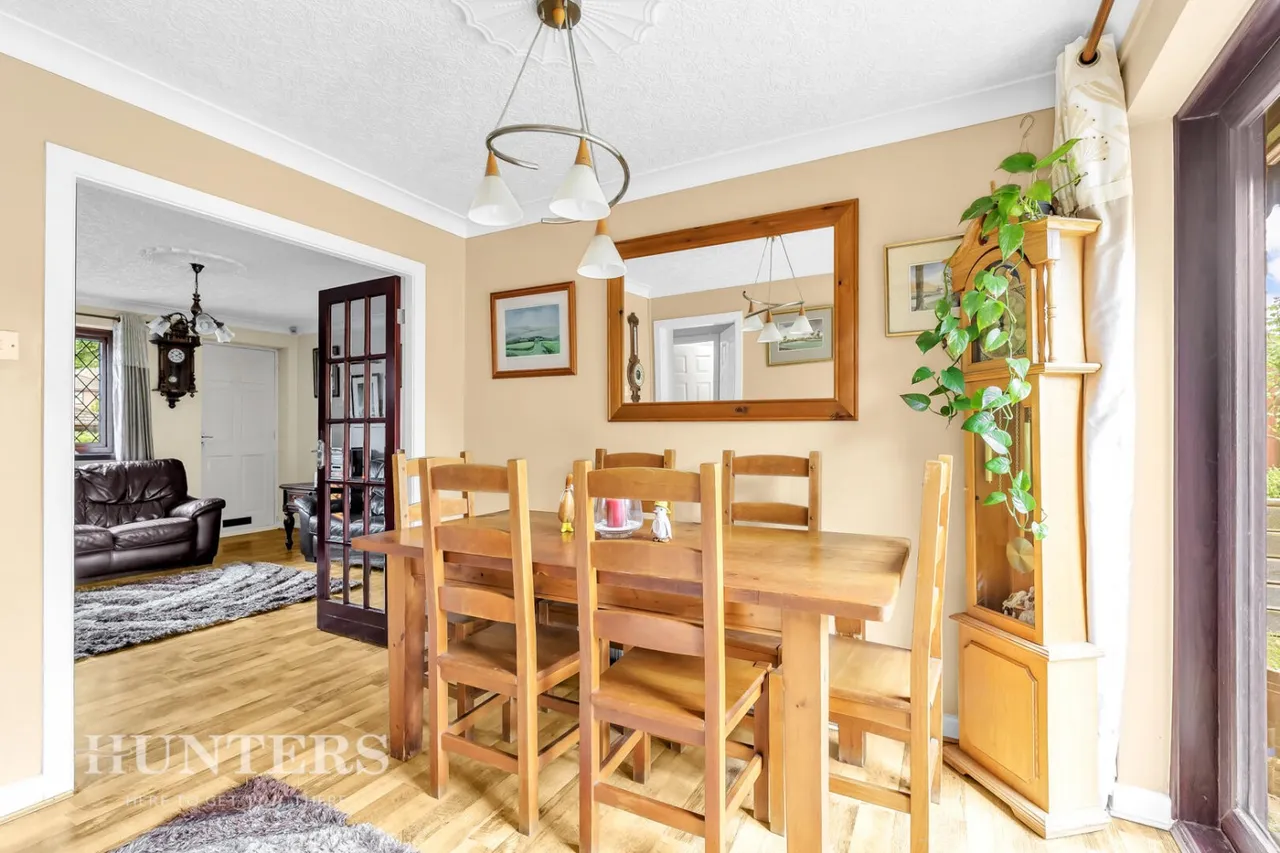 Shore Road, Shore, OL15, photo 6
