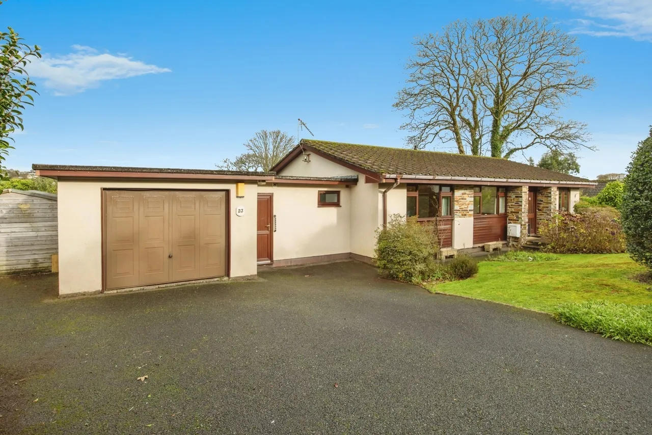 3 bed house for sale, Athelstan Park, Bodmin, PL31