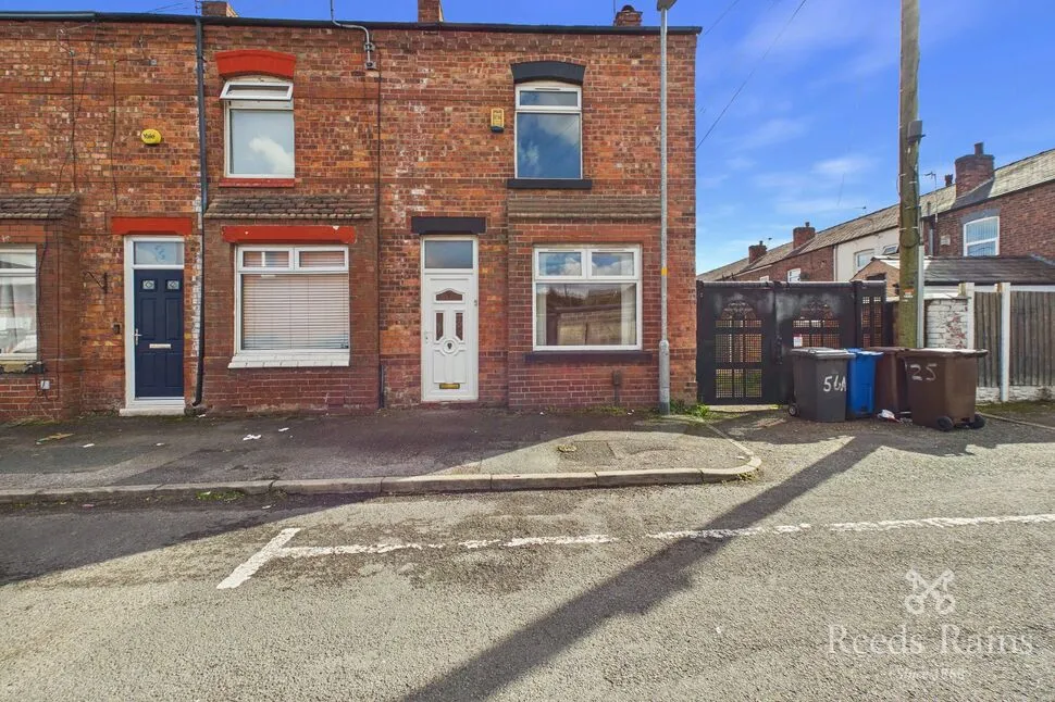 2 bed house to rent, Sledbrook Street, Wigan, WN5